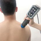 Профессионал деятельности влияния целлюлита и машины пользы обработки кожи и терапии ударной волны боли в спине удобный